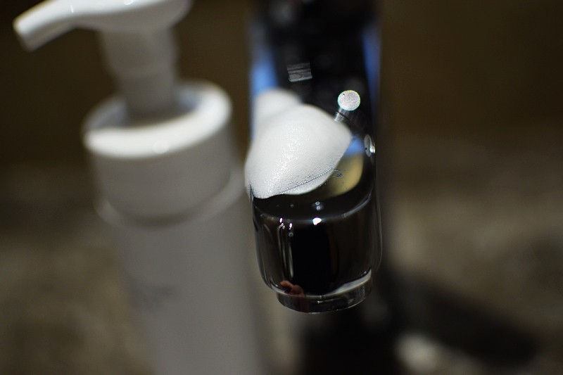 压泡式洁面 水肌美氨基酸净洁洁面泡沫