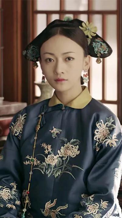 3位“纸片人”明星，瘦成“排骨”还不甘心，娱乐圈太“狠”了