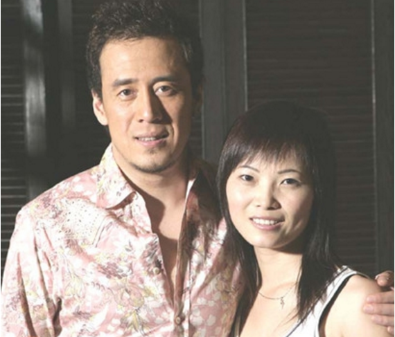 楊坤發文紀念已故女友，滿含深情悔恨錯過，兩位知己都已離世