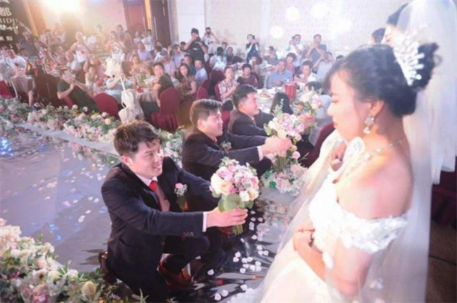 山东三胞胎同时考上211高校，十年后同日成婚：爷爷盼着抱重孙