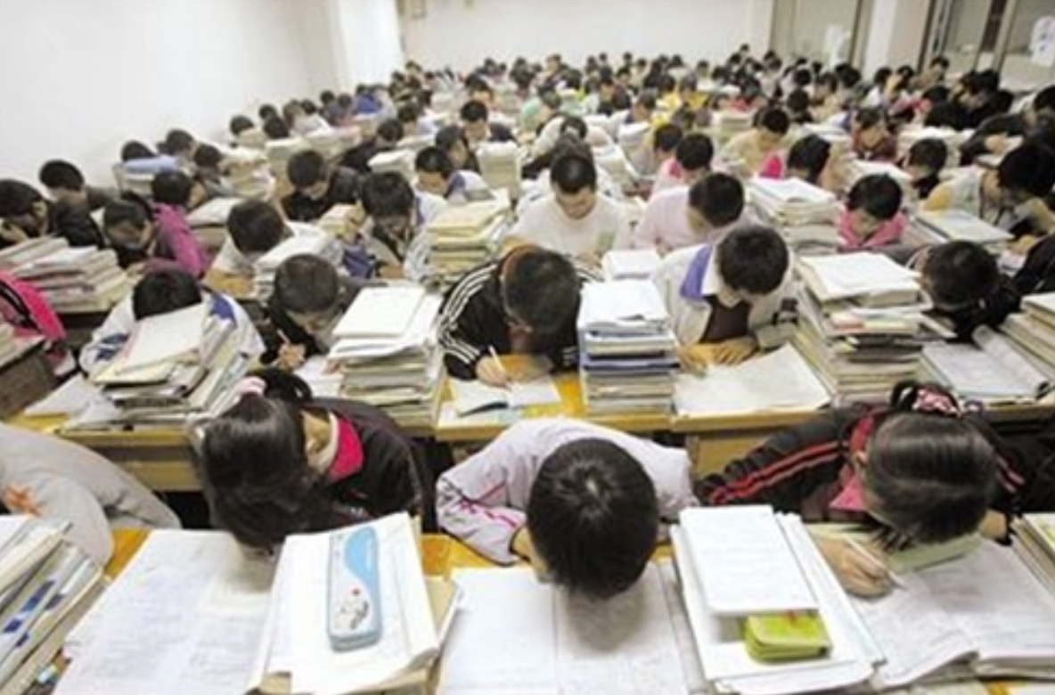 2003年被人冒名上大学，14年后重战高考，34岁拿下首份录取通知书