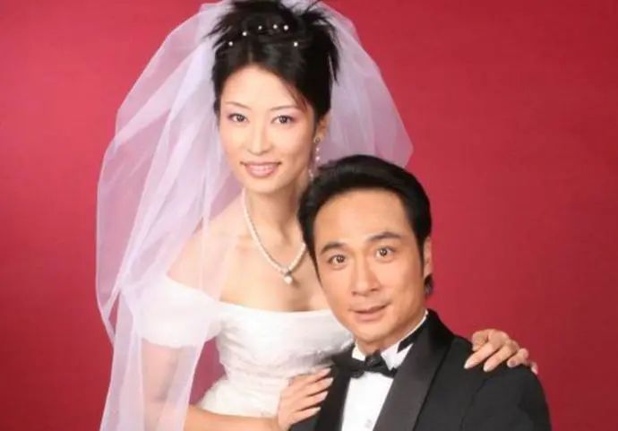 每年零花钱2亿，她们结婚17年从未做过饭