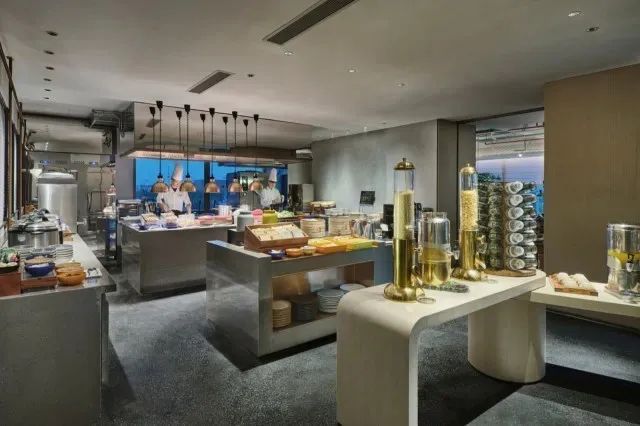 「青浦」ins轻工业风艺术酒店，用整层楼打造“海底小纵队”场景
