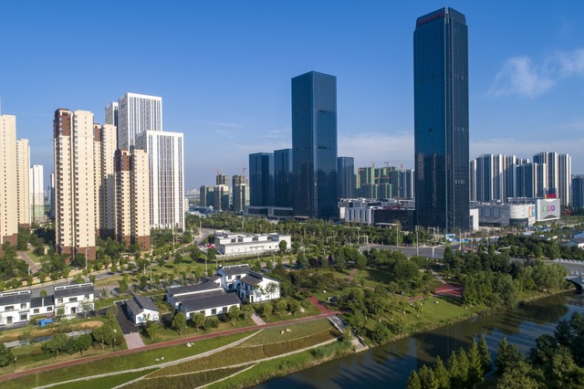 为何湖北省襄阳市如此疯狂造城，昂贵的襄阳房价与襄阳市城市格局