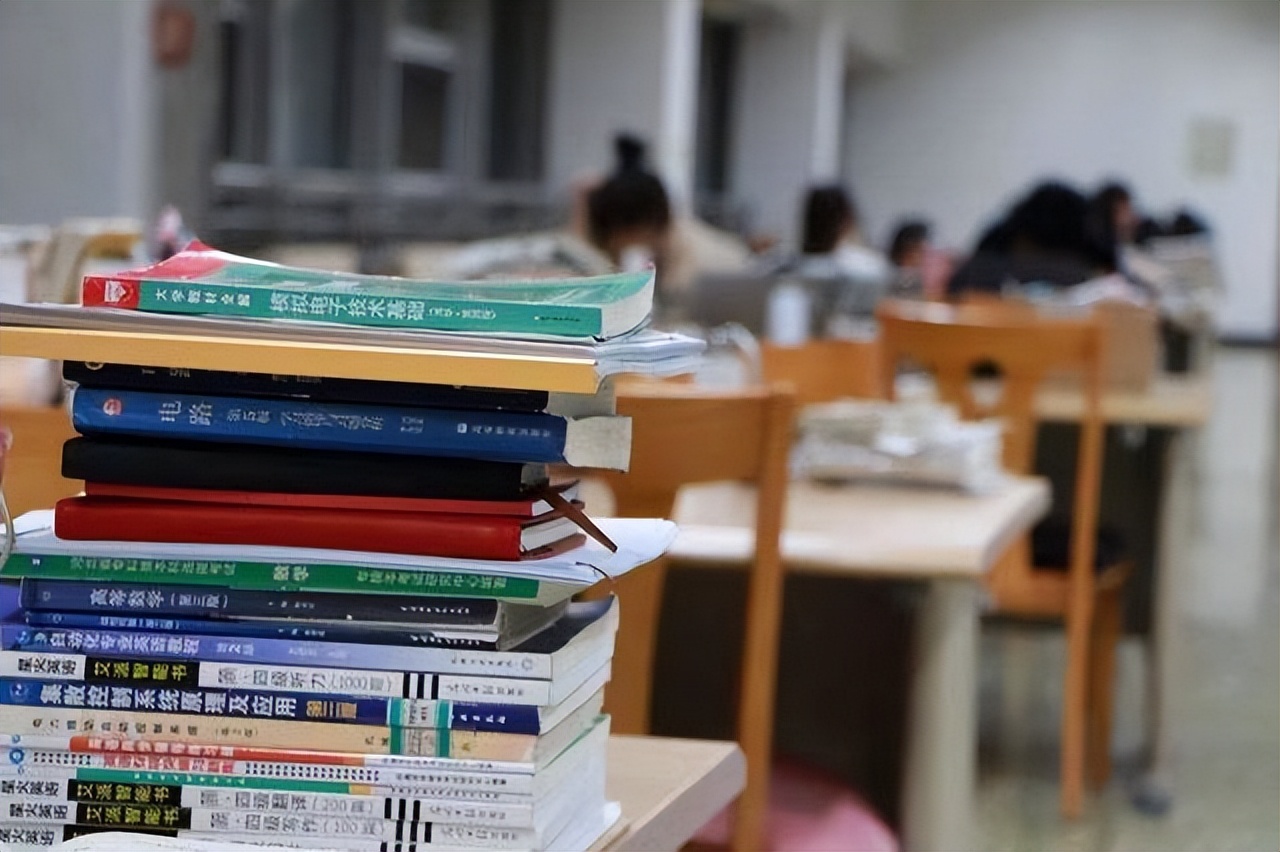 模拟成绩与高考成绩，彼此间究竟有多大差距？看班主任怎么说