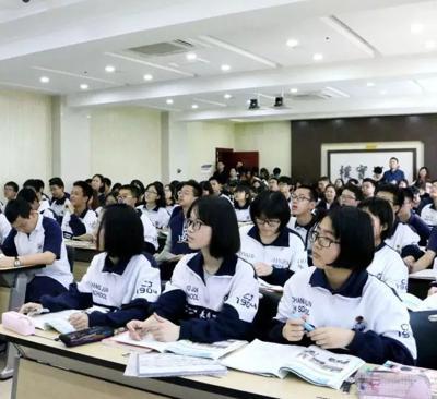 湖南省重点高校排名出炉，长郡中学排名意外，雅礼中学排名第三