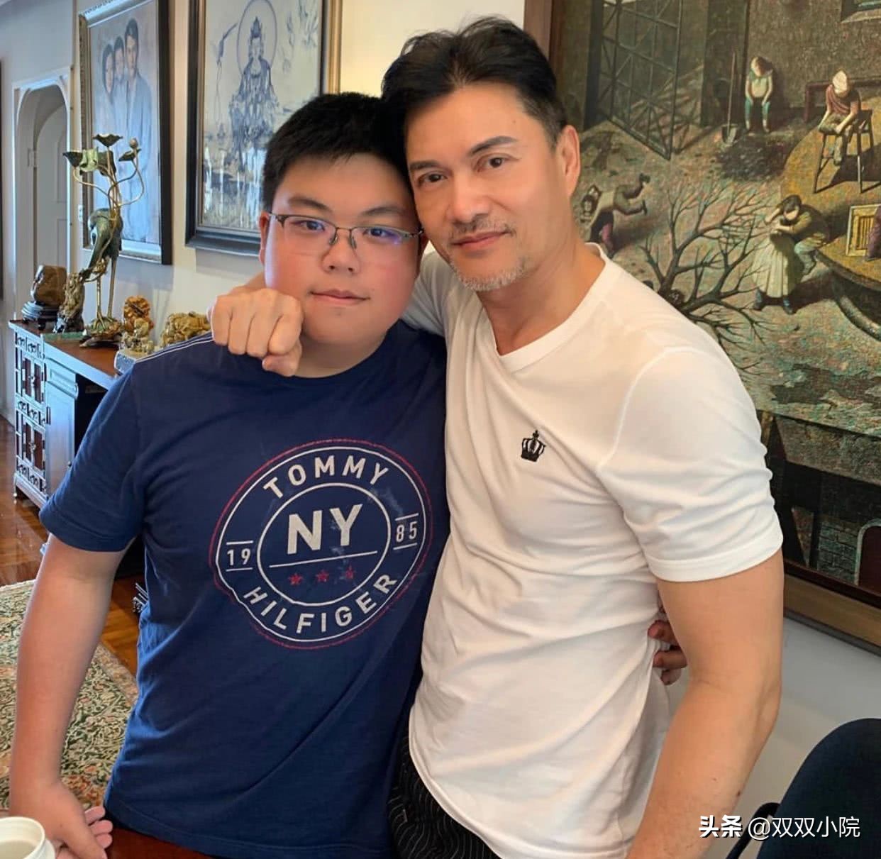 遗传真的是1门深奥的学问，父母均是神仙颜值，儿女却一言难尽