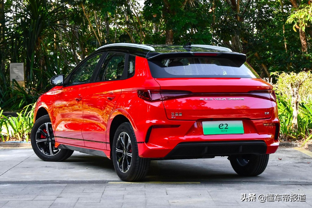 新车｜“买菜车”也能玩运动范？试驾体验2021款比亚迪e2