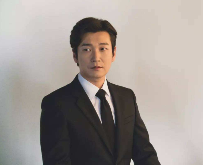 名品演技曹承佑:3岁惨被父亲抛弃,凭假如爱有天意走红