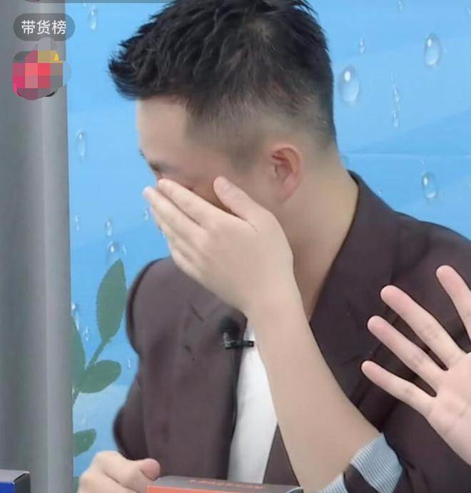 “曲终人散”的人生：大S一家忙着晒幸福，汪小菲满脸憔悴又孤单