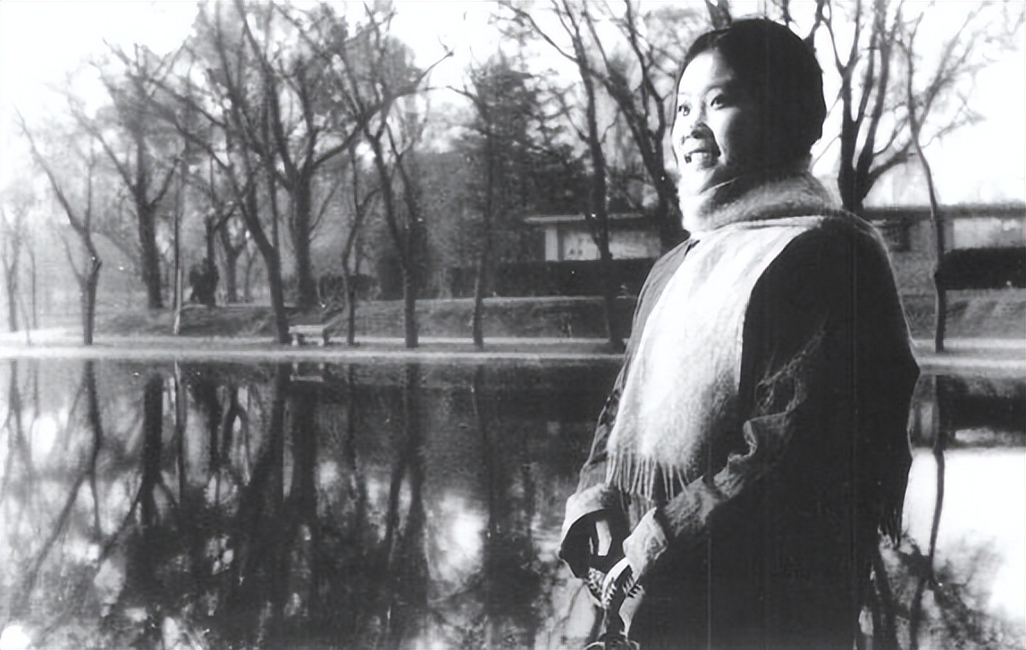 凤凰男多可怕？不想为别人而活的张艺谋，却将肖华的人生活成悲剧