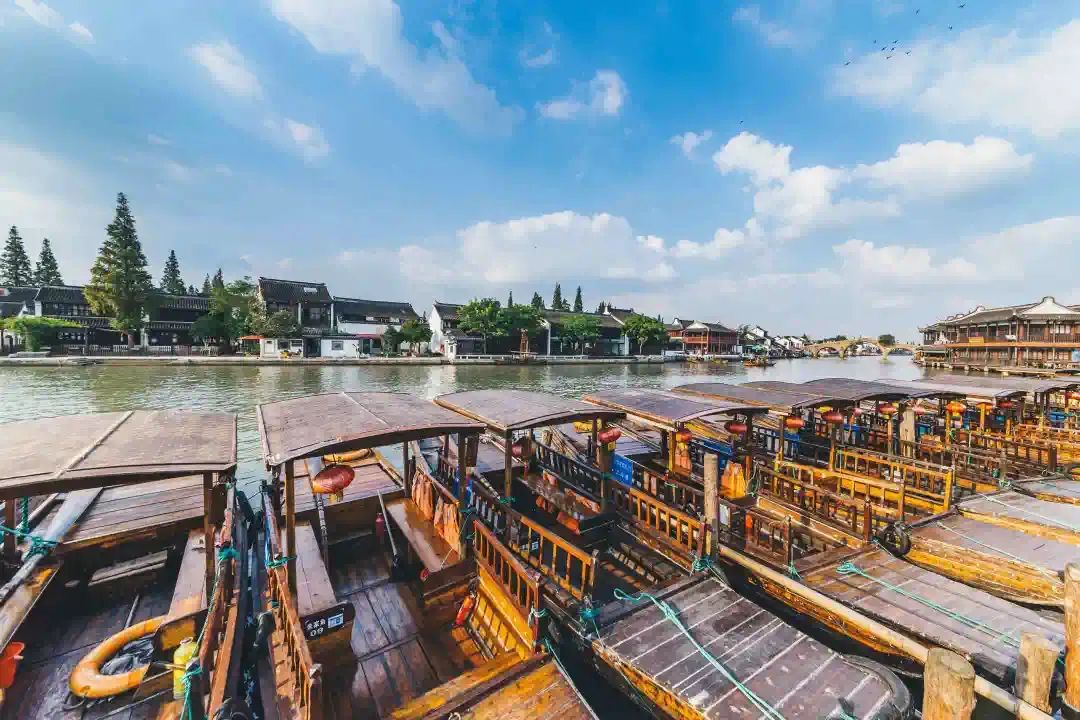 「青浦」ins轻工业风艺术酒店，用整层楼打造“海底小纵队”场景