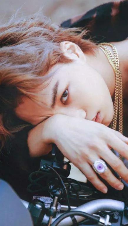 KPOP爱豆加入公司的奇奇怪怪的理由