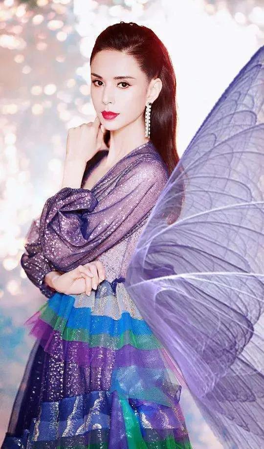 最美小龙女李若彤