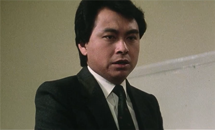 个人对他印象最深的一个角色是甄子丹版《精武门》里的蔡六斤,一副