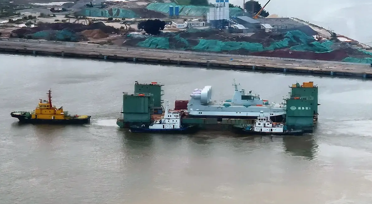 �纣��½�����������й���һ���Բ���Ұţ���ع⣬����3��̹��