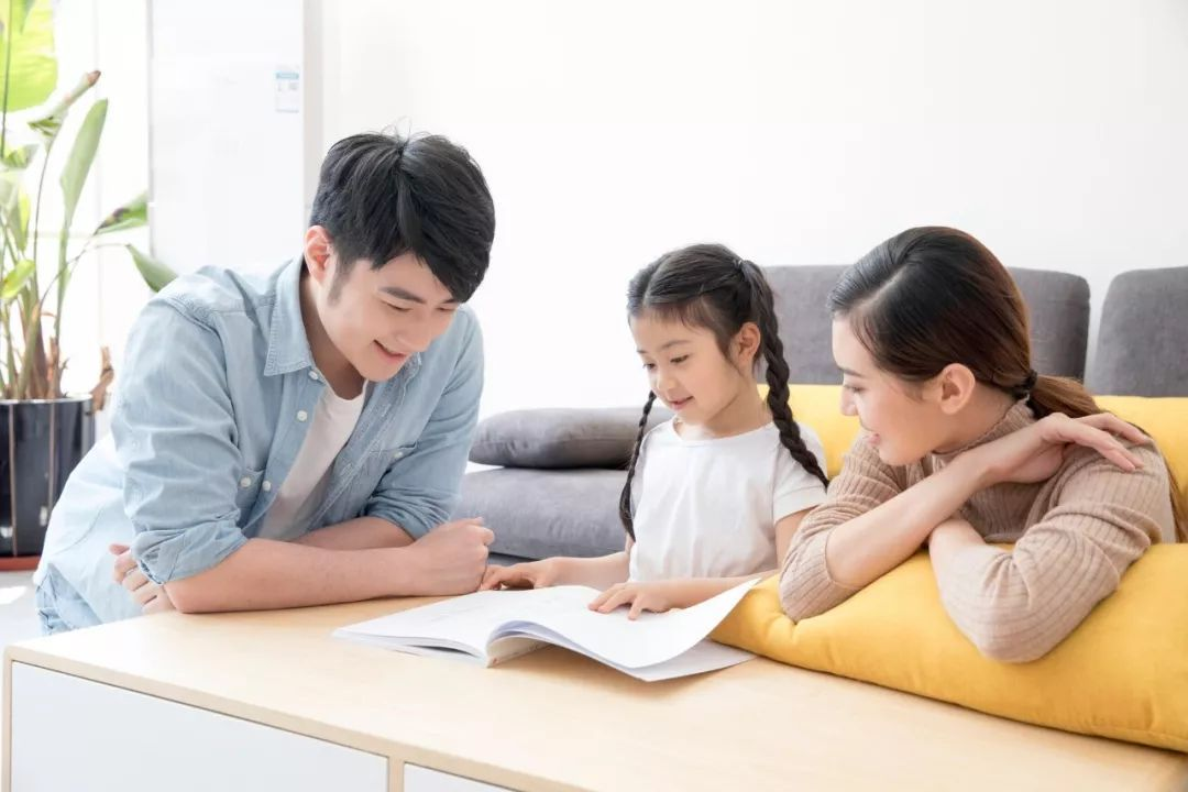 “鸡娃”不成反被“鸡”：初一学生用压岁钱买书，称希望妈妈进步