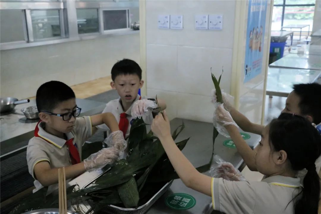 “粽”情端午 欢乐无限｜实验小学外国语学校工会委员会欢庆端午节