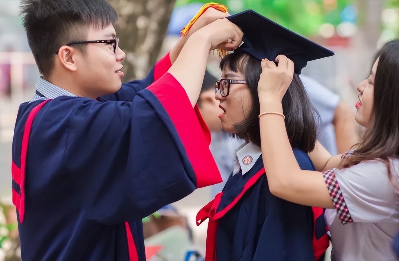 研究生才有的“隐藏福利”，本科生羡慕不已，难怪考研热度这么高