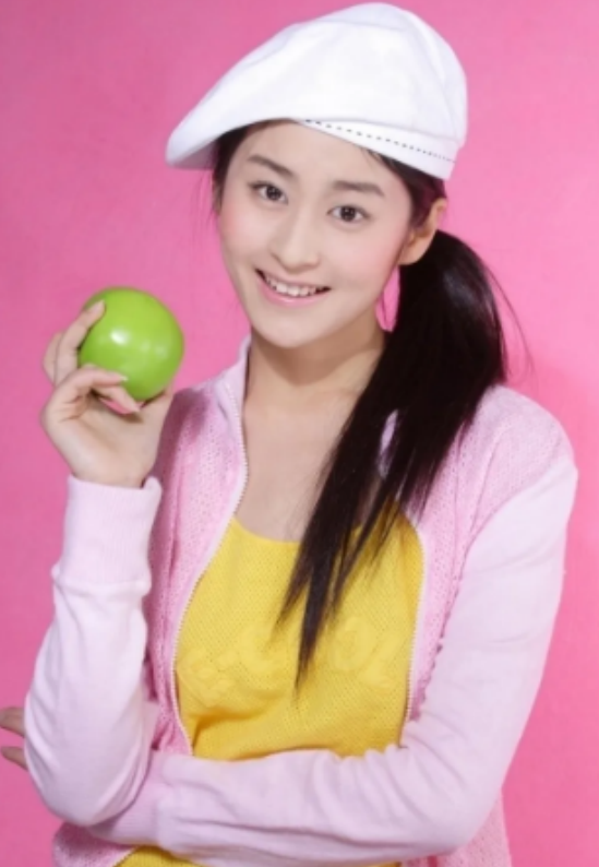 “娱乐圈大嘴巴”喜欢豪门的颖儿，为何选择爱的卑微的付辛博