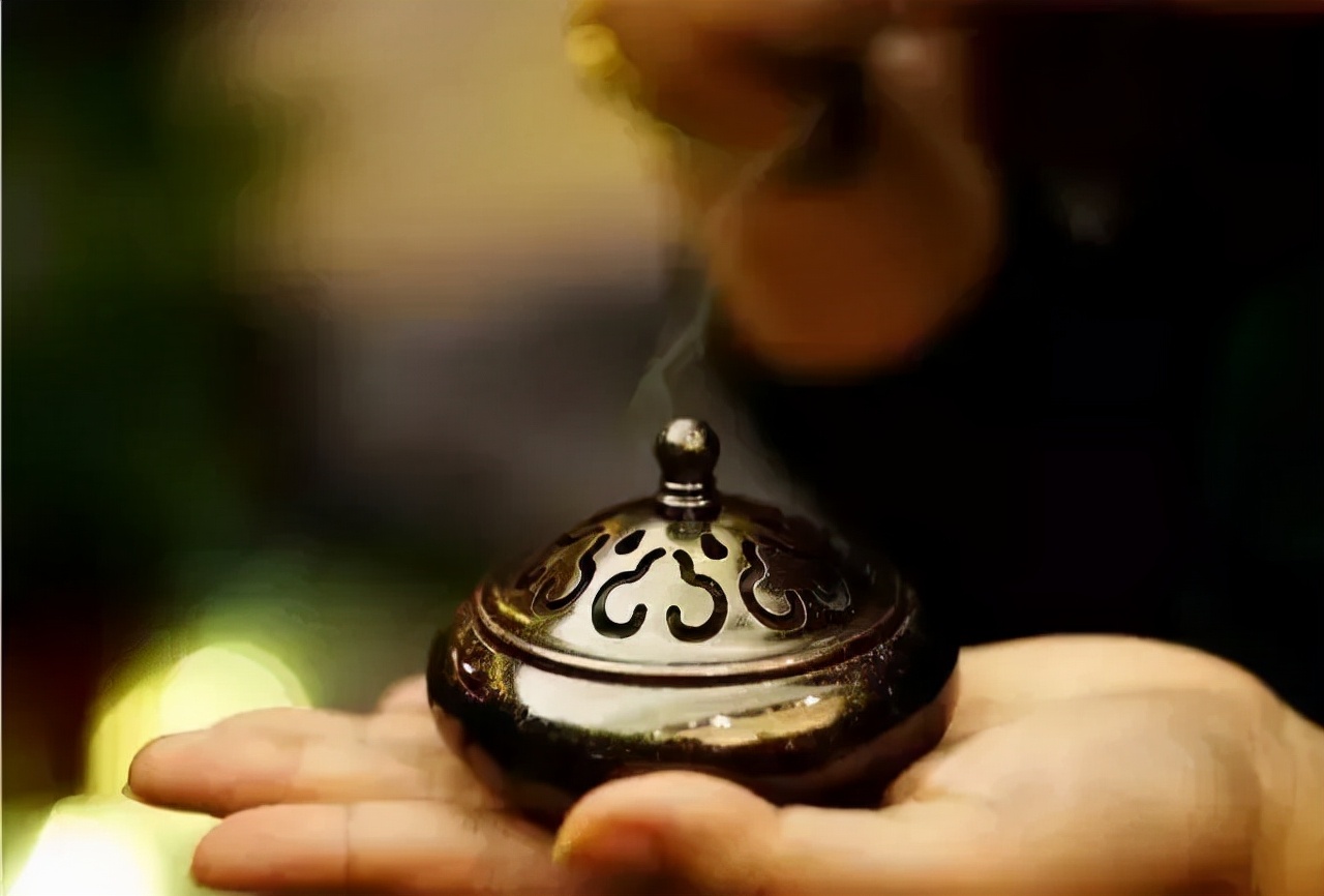 ��ס��100������Ͷ����ˡ����