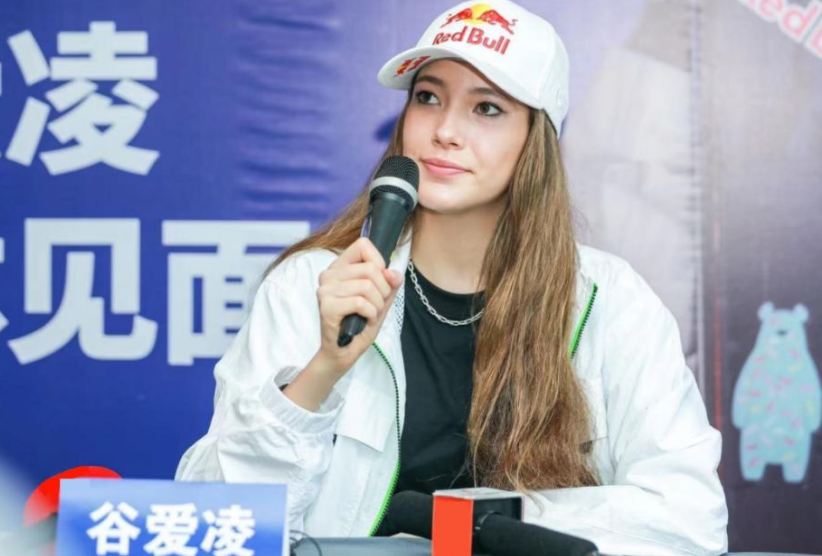 中南大学校草走红，被称现实版“韩商言”，女生看了都会心动