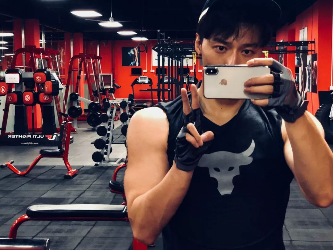 又一对官宣结婚，奉子成婚的爱情，没有一点绯闻和征兆