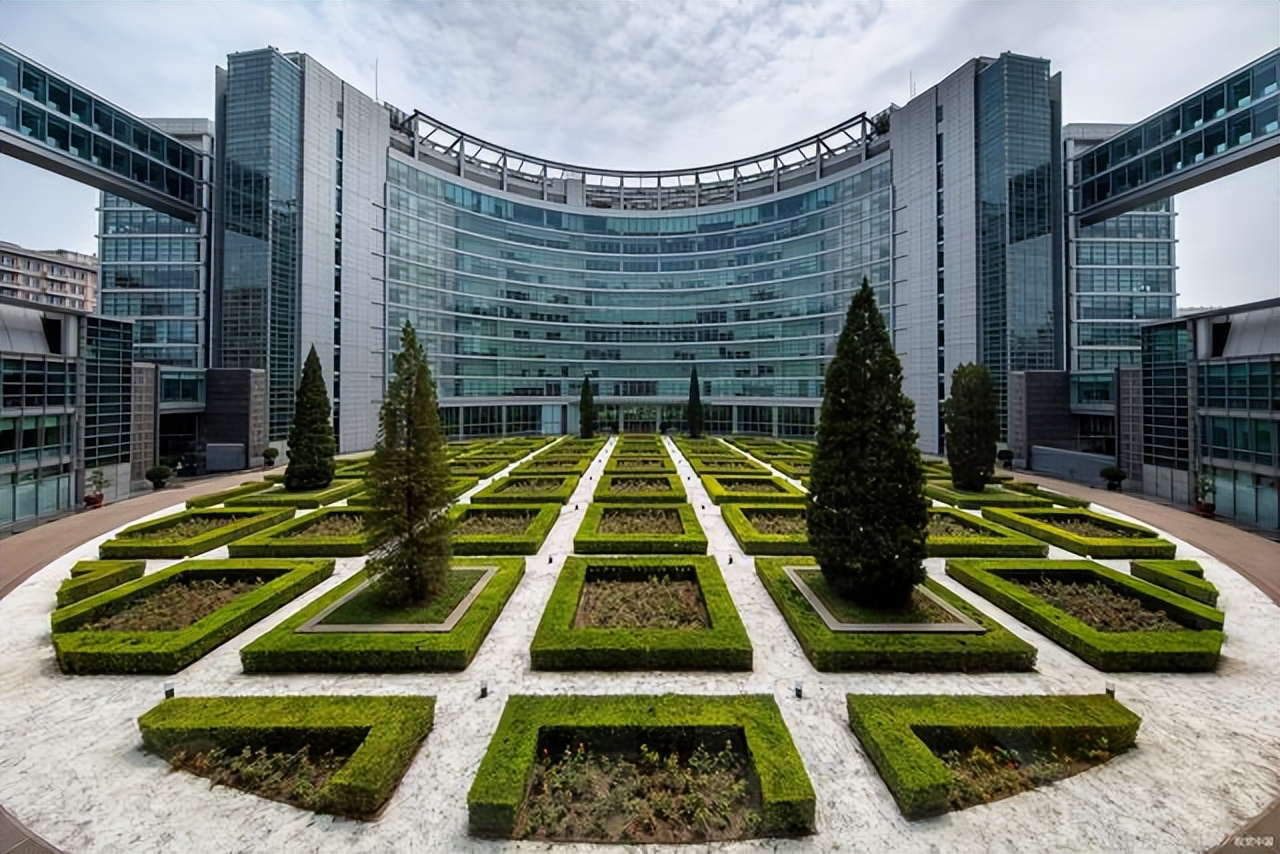 湖北四所大学毕业证一文不值，已被官媒点名曝光，家长报考需谨慎