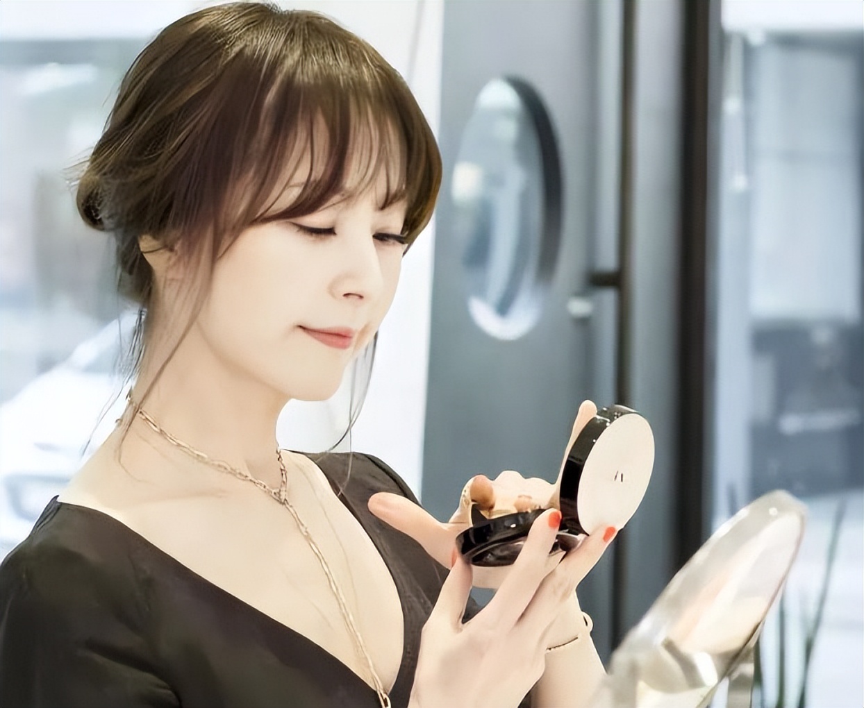 徐贞姬：年过六旬却宛若18岁少女，62岁嫁给小自己30岁的富二代