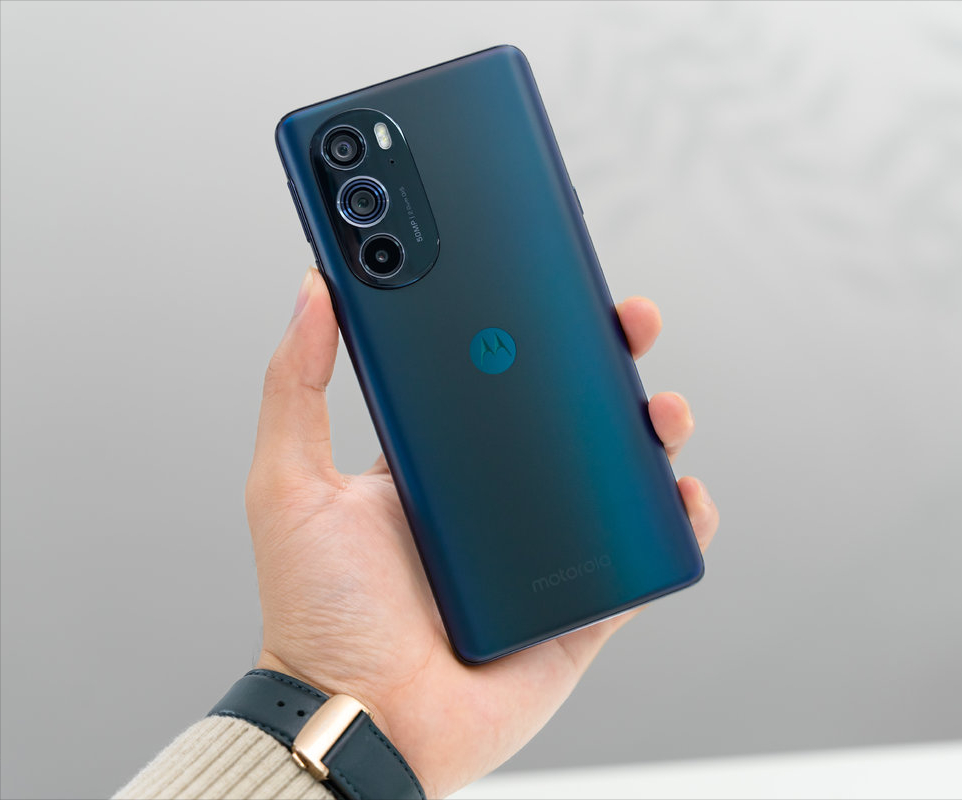 预算宽松但不高，优选这4款性价比最高的商务手机，颜值高性能强