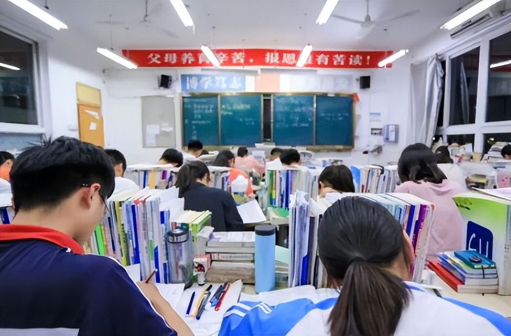 山东高考时间发布，学生们的压迫感到来，有人欢喜有人愁