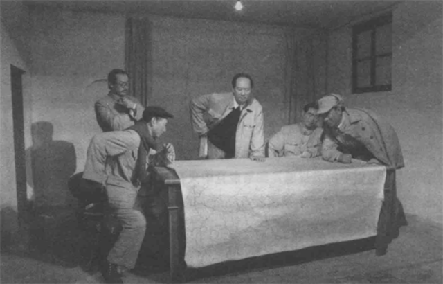 除了毛朱刘周任五大书记，还有2位候补书记：是谁？结局如何？