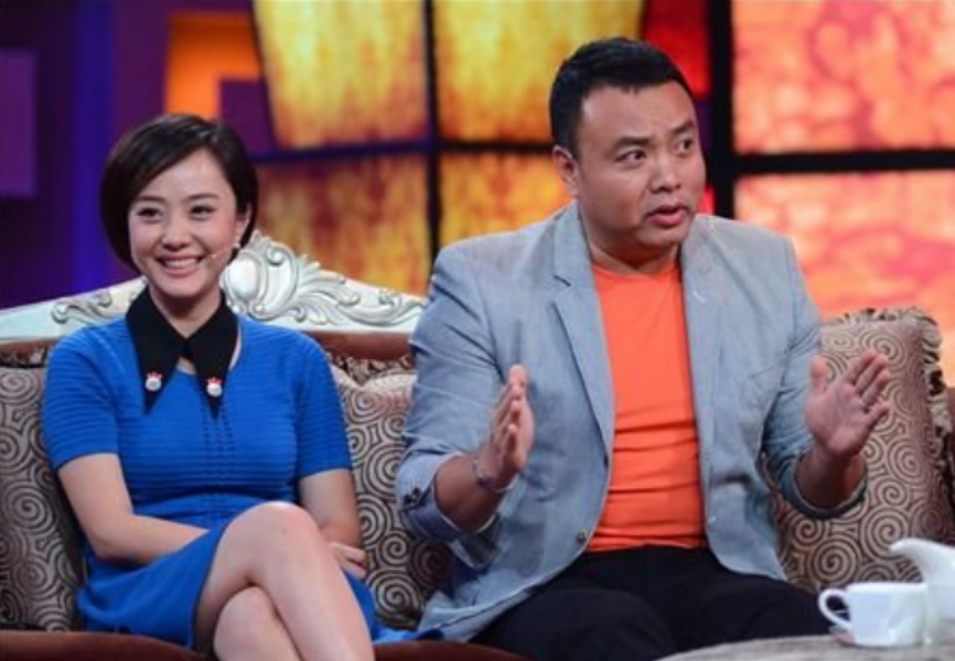 刘园园：逼婚大12岁央视名嘴，携2岁女儿办婚礼，如今过得怎样？