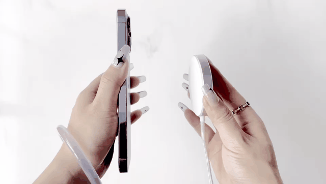 iPhone 13磁吸充电体验感究竟有多棒？解锁十三香新玩法