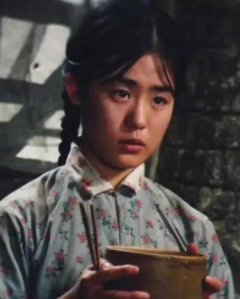 禁欲还是享乐？《灵与肉》里的弃儿，用苦难完成了自我救赎