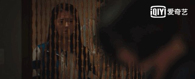 李小满「火」了，何蓝逗不愧95小花潜力股