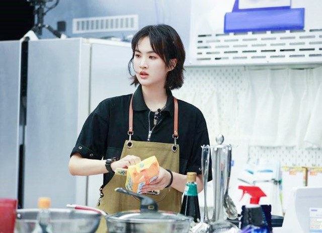 任正非3儿女个个优秀：孟晚舟坚强、任平沉稳、姚安娜哈佛学霸