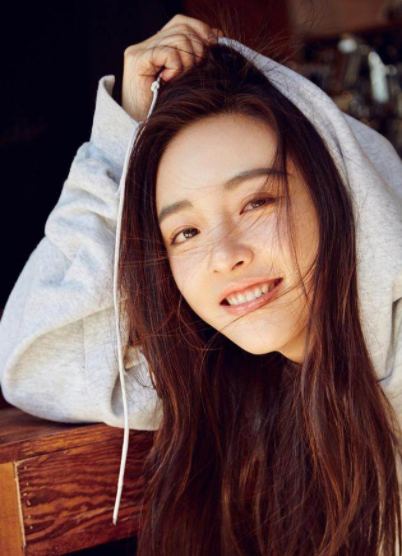 十大校花排名重新洗牌，武大校花存在争议，徐璐上榜实至名归