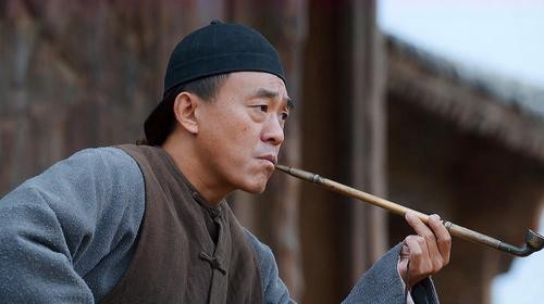 7位“被顽疾缠身”的明星，一个比一个有钱，却难逃病痛的折磨