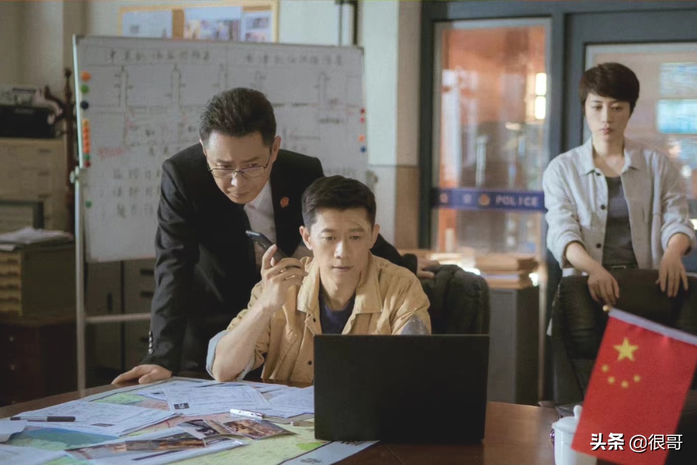 《庭外》中的脸熟，霍青是反派专业户，栾元晖隔着屏幕都让人害怕