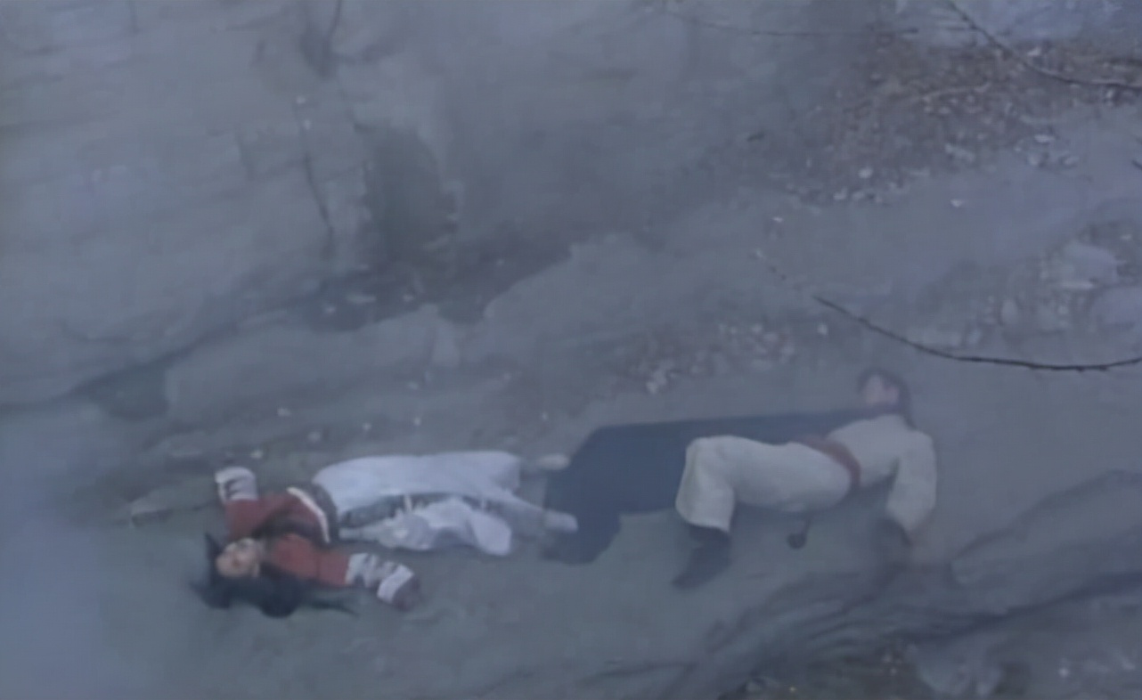 2017年,湖南22岁妙龄少女婚礼上失踪,找到时新郎被吓昏,这是为何?