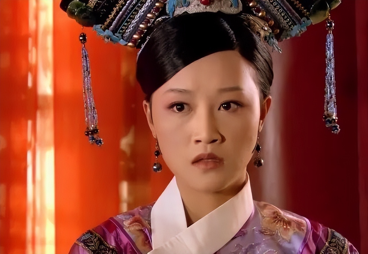 一脸“苦瓜相”却还能演大女主，这8位女星越看越丧，导演咋想的