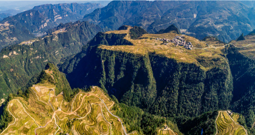 「贵州Discovery」到紫林山去！伸手就能抓住彩虹