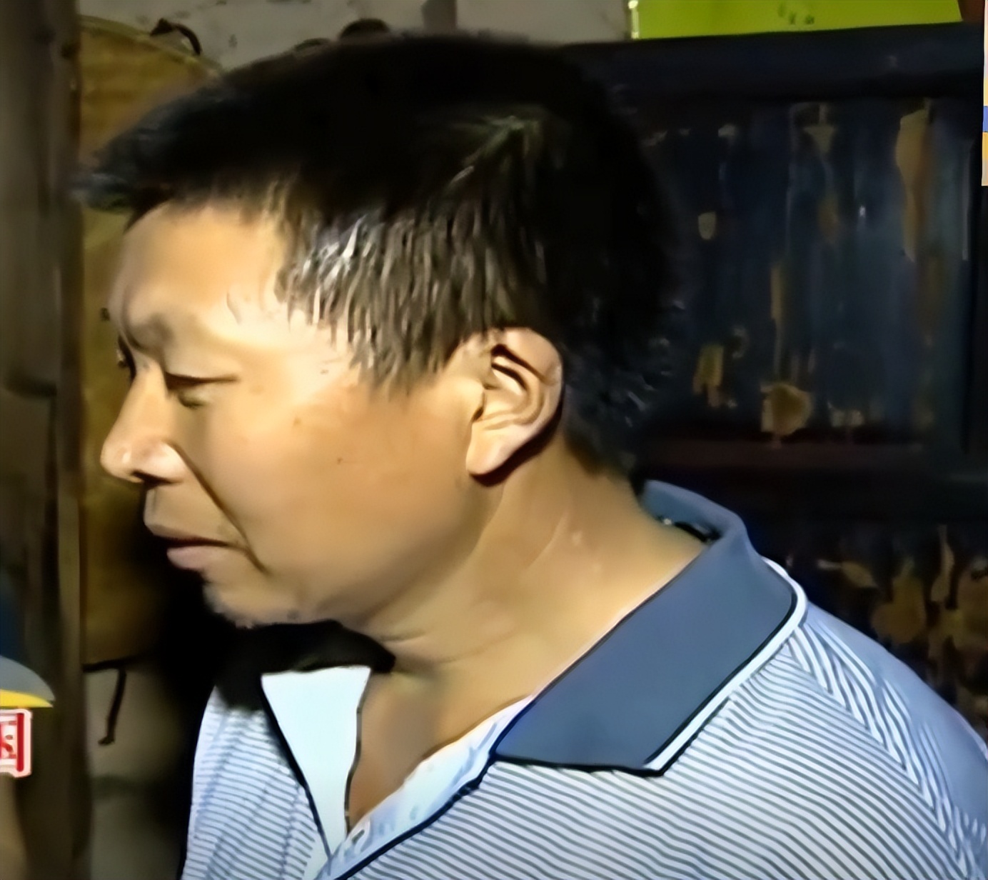 2017年，女孩金榜题名后，偷偷与富豪生父相认，穷养父：早干嘛了