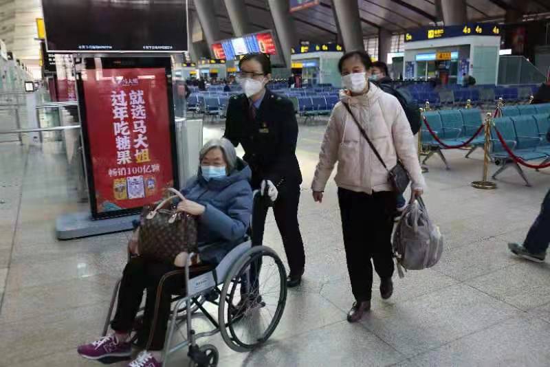 中铁北京南站：元旦小长假31日开始将开行列车218对