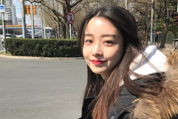 清华美女博士走红，号称“小石原里美”，每段学习经历都与众不同