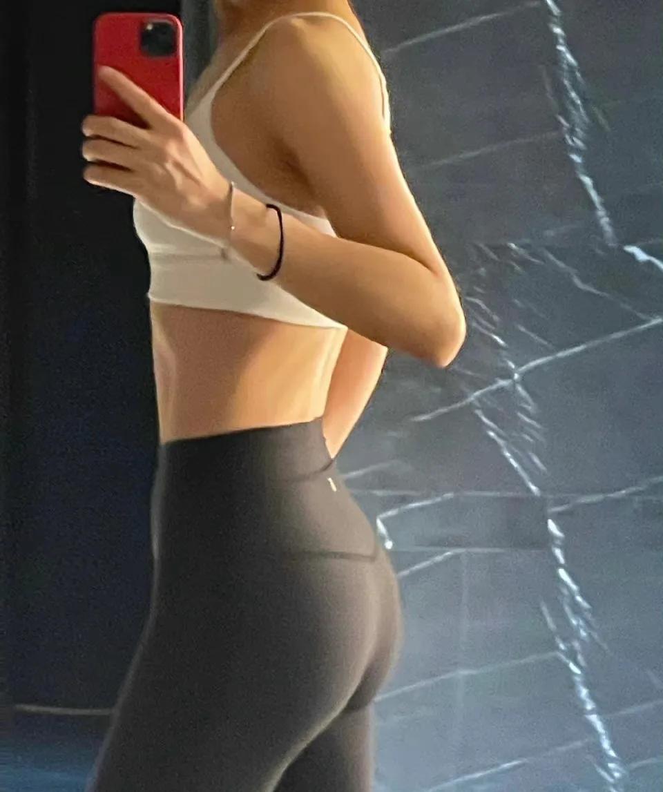 赵雅芝、陈数、殷桃等一众大龄女星，如何保持身材，做法值得学习