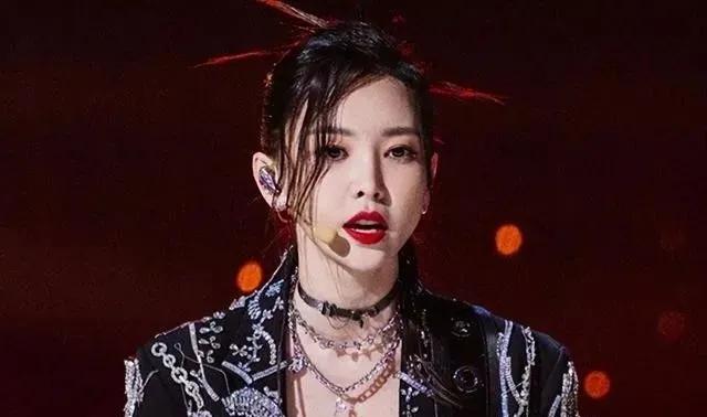 浪姐3:“倒数第一”一跃榜首，王心凌掉第七，赵樱子成“群嘲”