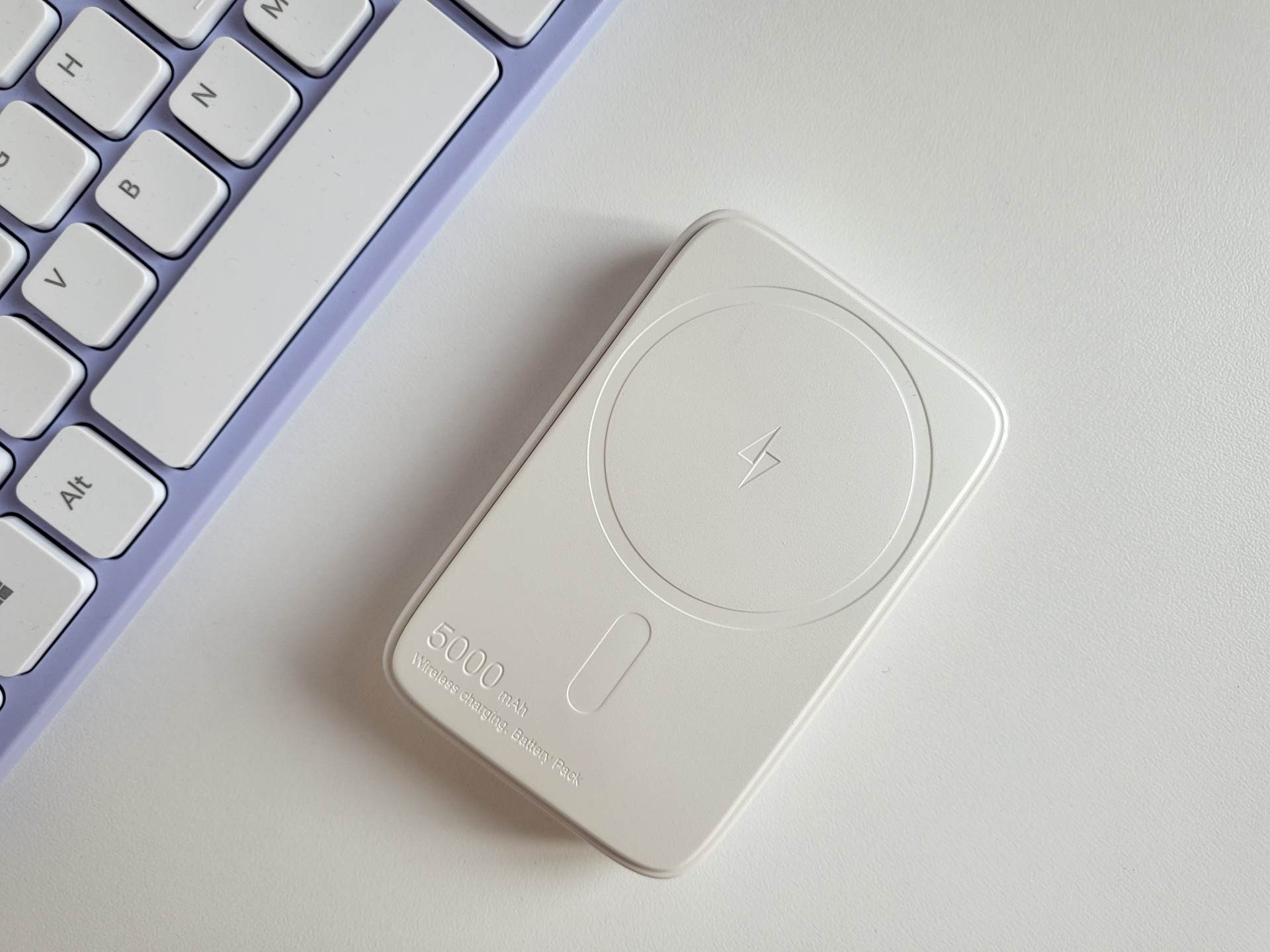 夏季出街，iPhone补电尽在掌握——沃品磁吸快充移动电源PW29体验