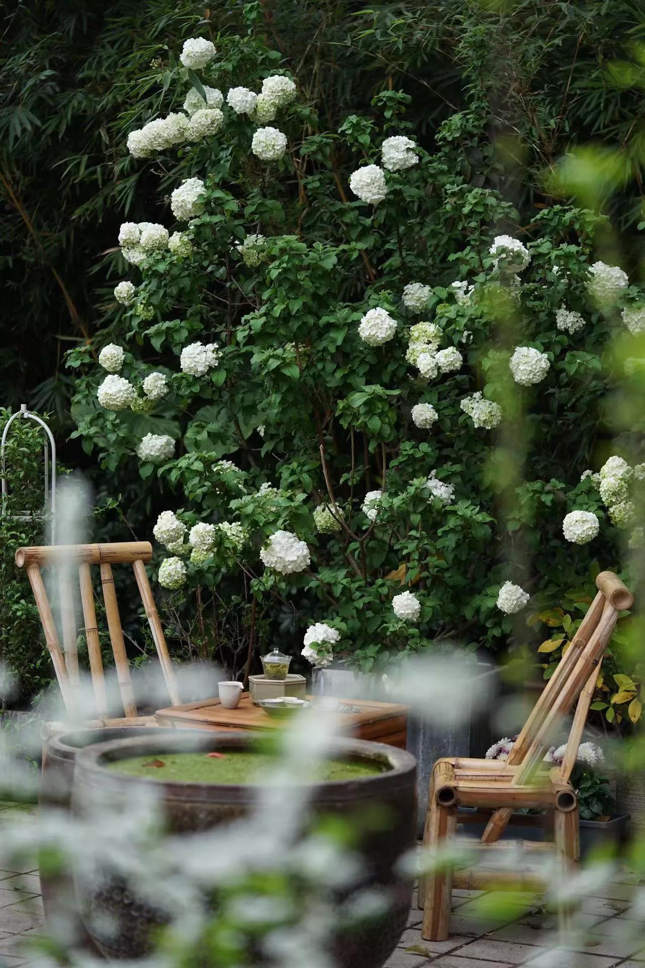 答新手HR问：劳动合同到期后忘续签，员工仍在岗继续工作怎么办？